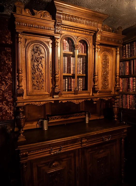 Bibliothèque immersive du Donjon de Paris