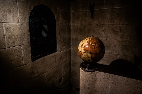 un globe terrestre